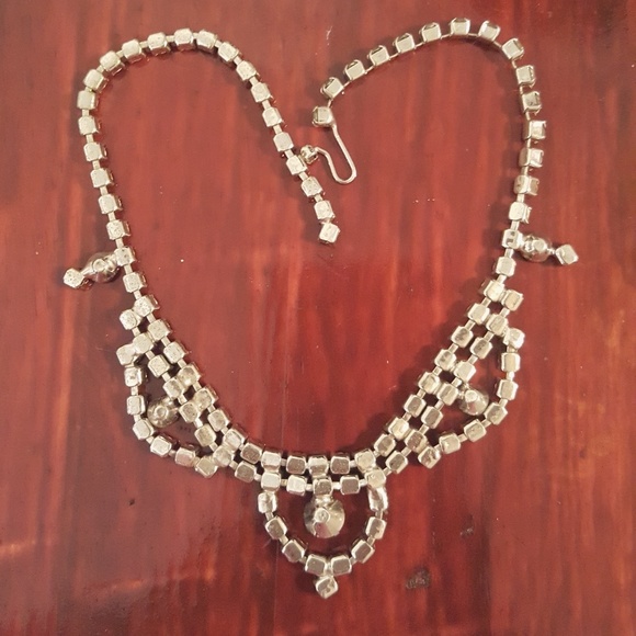 15" Vintage rhinestone silver tone choker - Picture 4 of 8